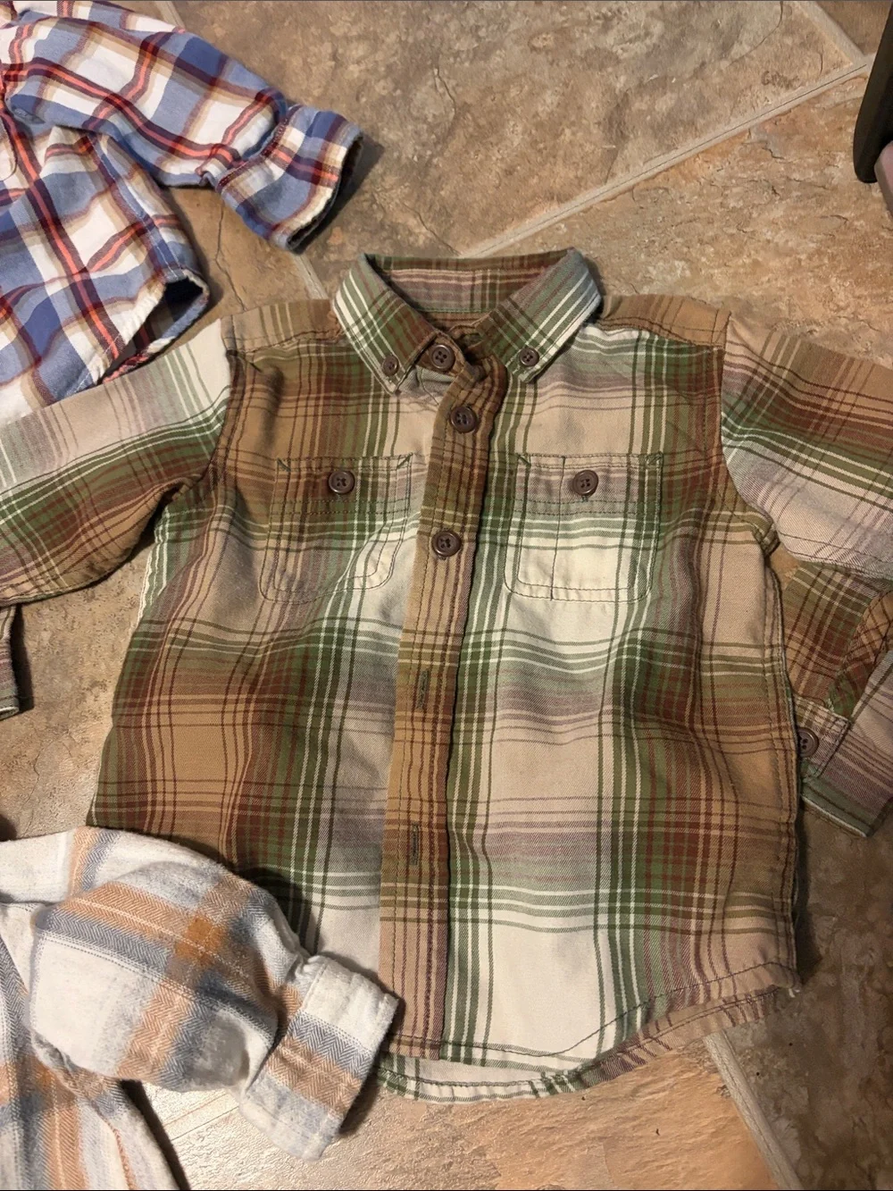 Toddler Plaid Button-Front Shirt 18m- 18-3 LOT